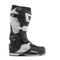 GAERNE Sg22 Boots Black/White Sz 10