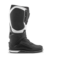 GAERNE Sg22 Boots Black/White Sz 8