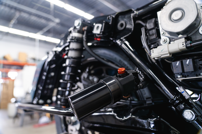 HOFMANN DESIGNS Shock Reservoir Mount Black `24 Fltrstse Stock Suspension