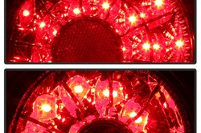 SPYDER Spyder 01-03 Lexus IS300 LED Tail Lights w/Inner Trunk - Smoke (ALT-YD-LIS300-LED-SET-SM)