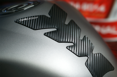 ONE EMBLEMS Tankpad Soft Touch Matte Carbon Look